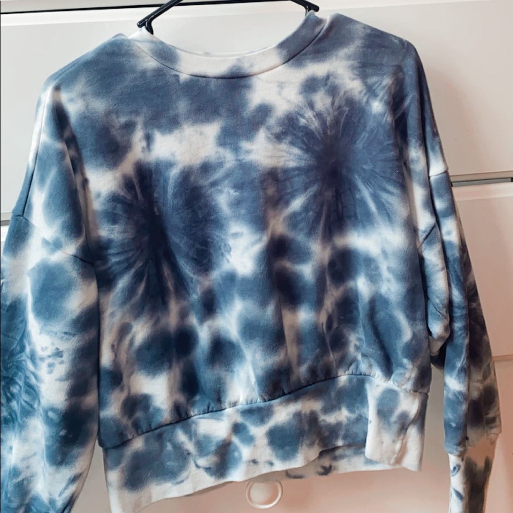 Tie dye crew neck!